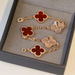 Van Cleef & Arpels Four-Leaf Clover Stone Five-Flower Bracelet