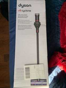Dyson V8 Cyclone, Paid $399. Asking 275 OBO