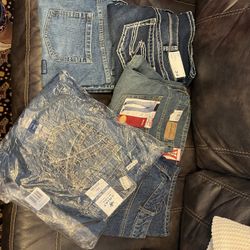 5 Pair New Womens Jeans 