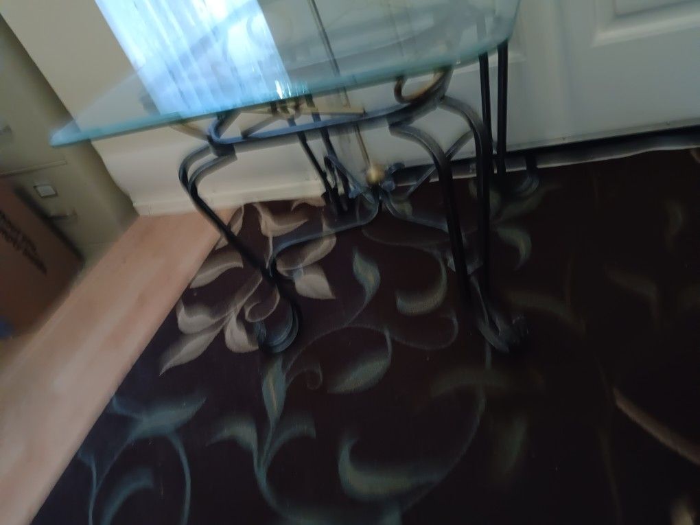 Coffee Table & 2 End Tables