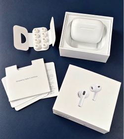 Apple AirPods Pro with Charging Case