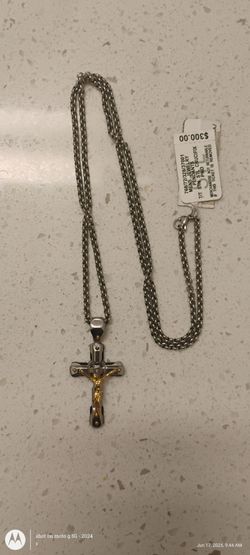 Necklace crucifix