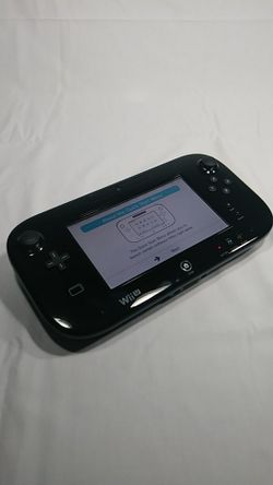 Wii U Controller model WUP-010 USA w Charging dock