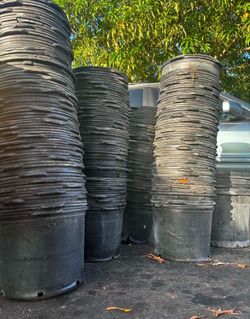 Planter Pots ($2 Each)