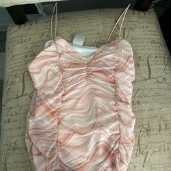 Pink and white ruched crop top #croptop