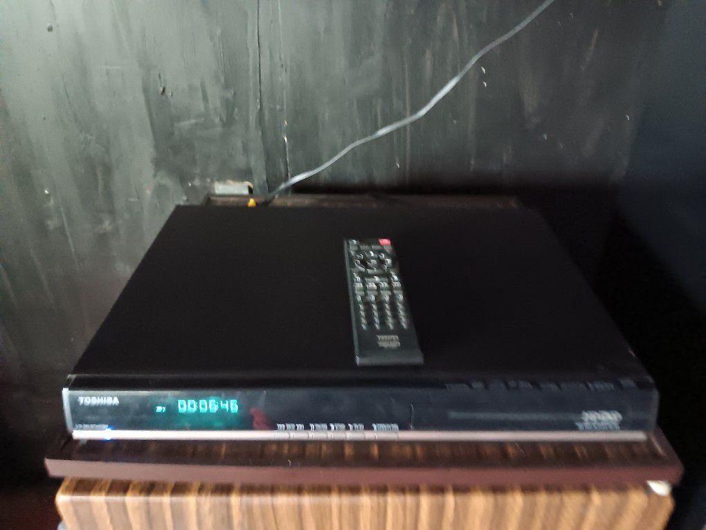 Hd DVD Player Works Perfect No Problems  Like Brand New