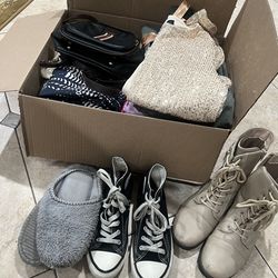 Lots of women’s clothing size small