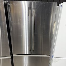 Brand new LG 33 in. W. 25 cu. ft. Smart 3-Door French Door Refrigerator Standard Depth MAX in PrintProof Stainless Steel