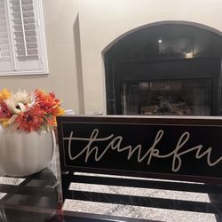 Thanksgiving – thankful sign with pumpkin $20