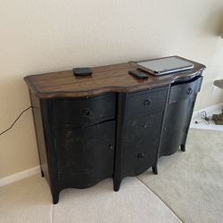 Cardanza / Tv Stand