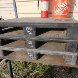 Pallets Plastic 