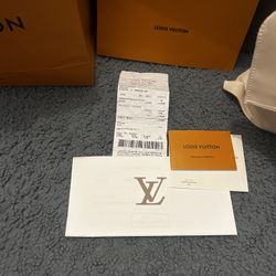 Louis Vuitton Messenger Bag