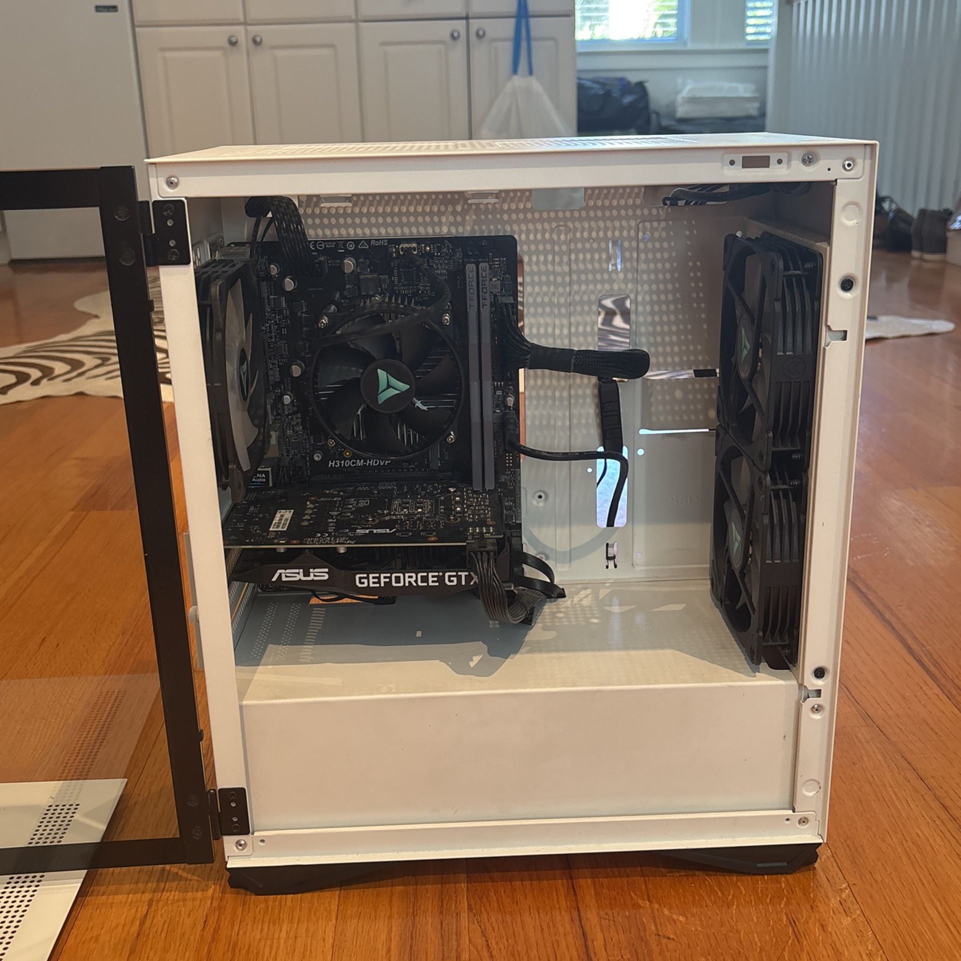Gaming PC Tower (No Storage, For Parts – Includes GPU/CPU/RAM)