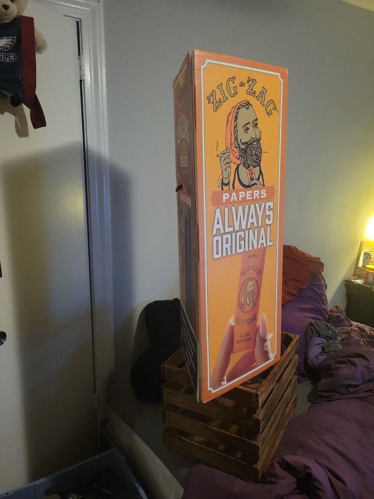 Zig Zag Poster .3 Ft Tall 3 Sides