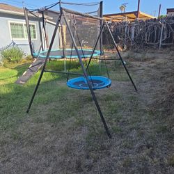 A Cool Saucer Swing!
