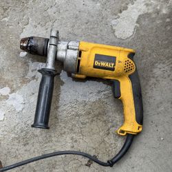 DEWALT DRILL MODEL DW236