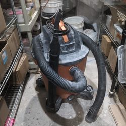 12 Gal Wet/Dry Vacuum