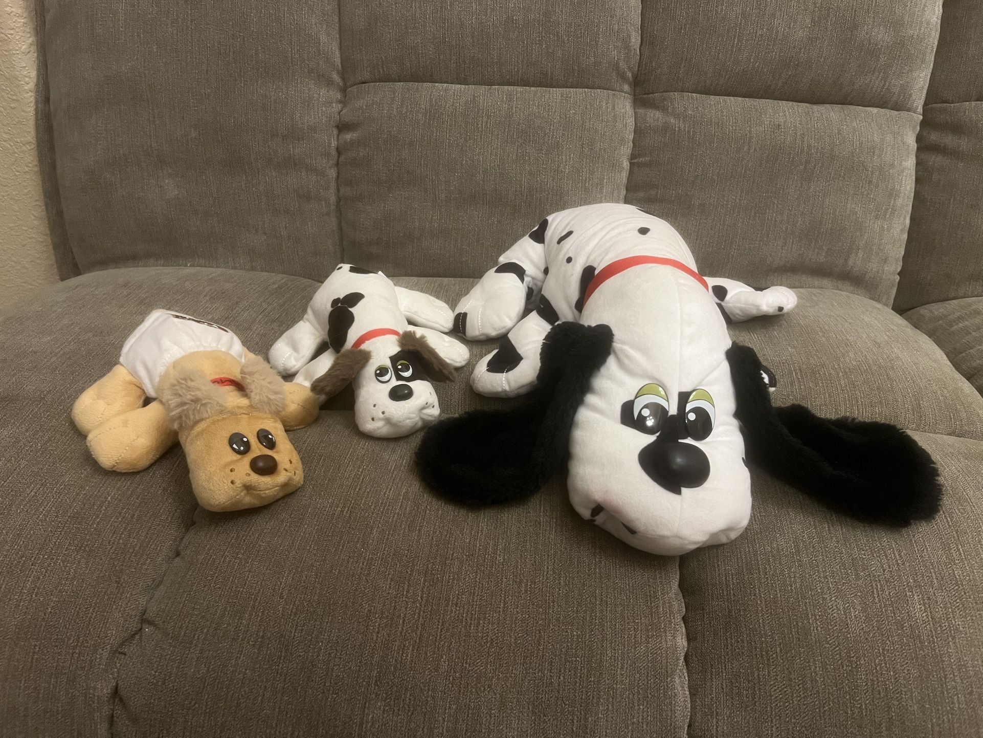 Pound Puppies Classic 80's Collection Cream Puppy with Brown Spots Plush (Poseable Ears)