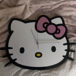 Hello Kitty Clock With Pink Bow