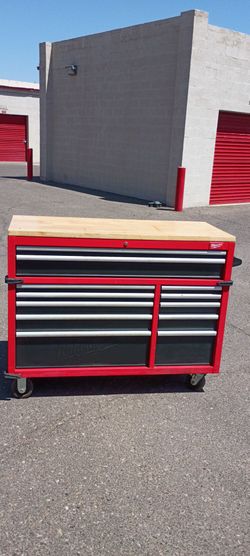 Milwaukee tool box,work bench
