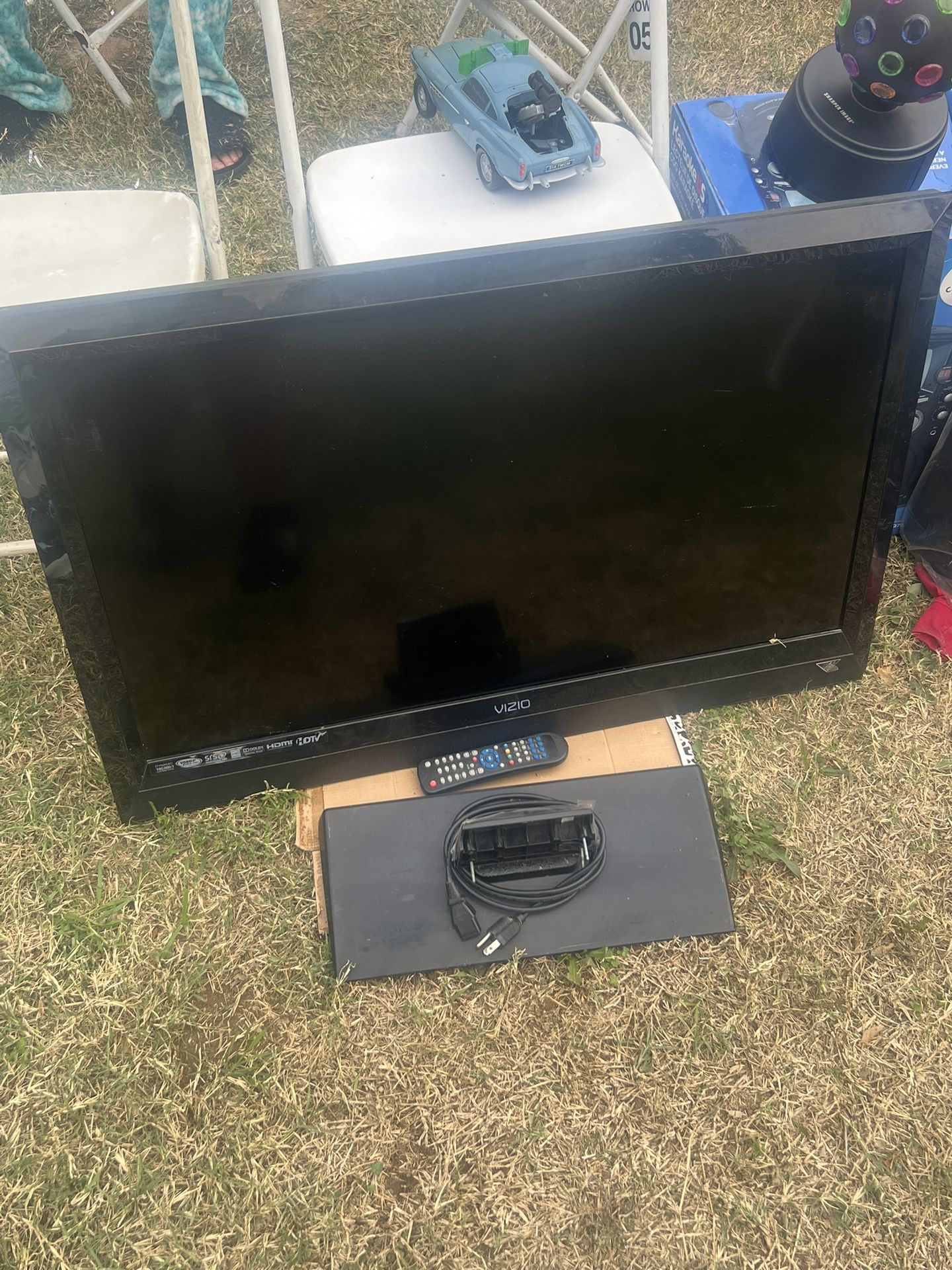 Vizio 37” LCD 1080p