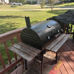 Chargriller smoker