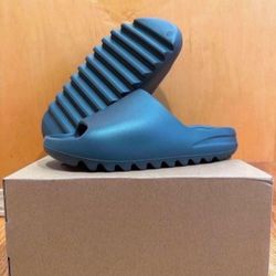 Adidas Yeezy Slide Slate Grey Size 10 Mens ID2350 Brand New 