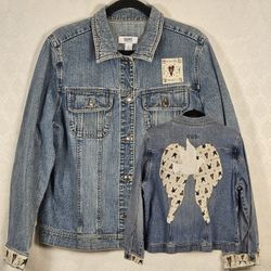 Old Navy Women's Denim Jacket in Sz XL with Dove and Angel Wing Embellishments