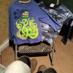 Lot Of 2 Boys Long Sleeve Size 3t And 4t