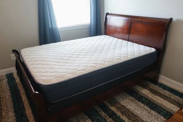 Complete Queen Bed Set – Wooden Sleigh Bed Frame, Mattress & Box Spring