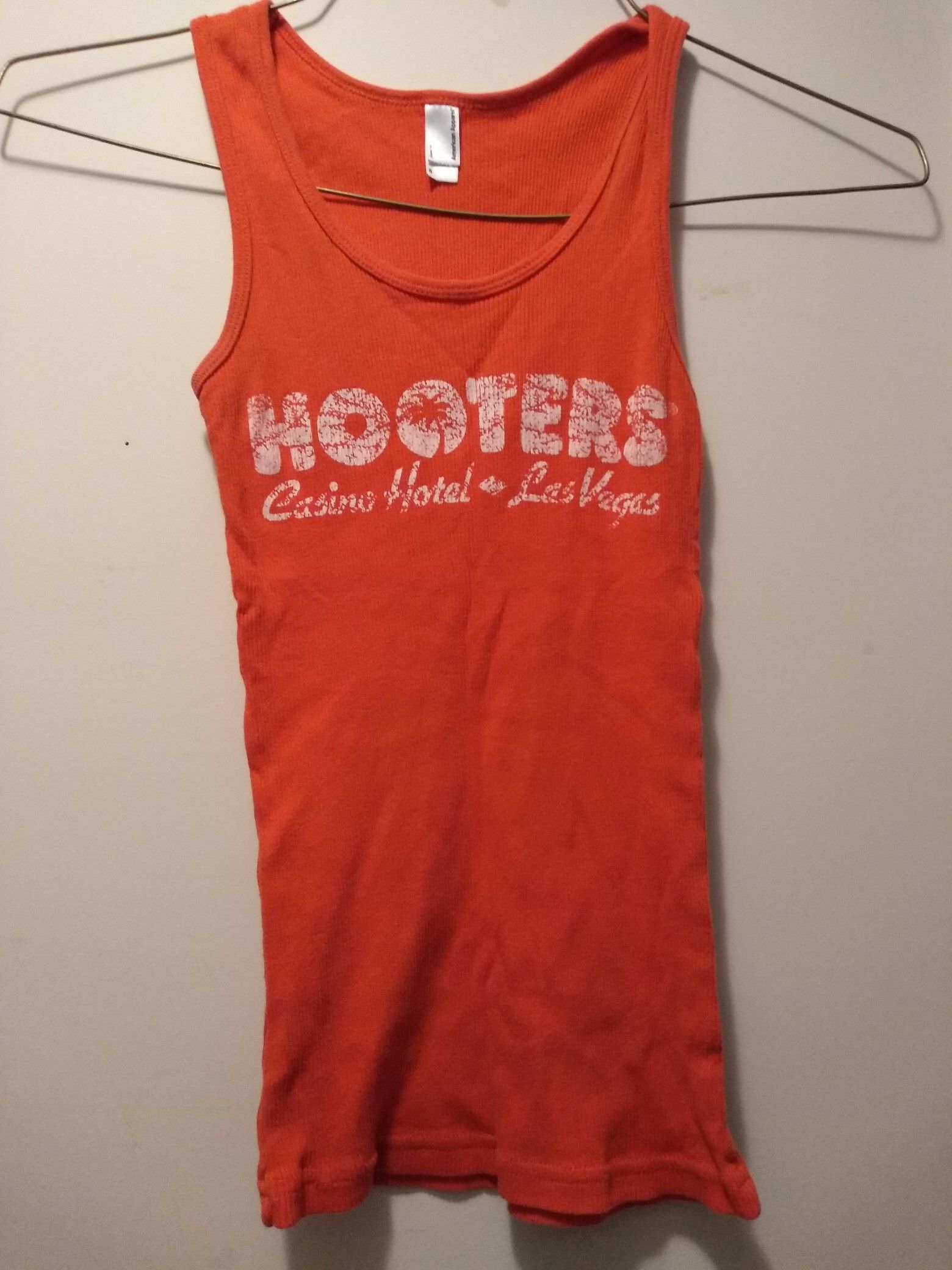 Hooters Casino Hotel Las Vegas tank small