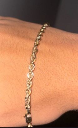 14k gold, 2.81g 9inches