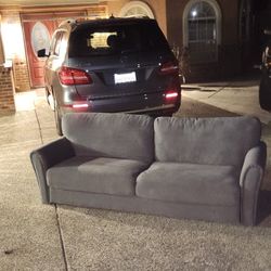 Loveseat 