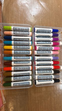 New colored 24 markers kit in original container made by local king rubber stamp