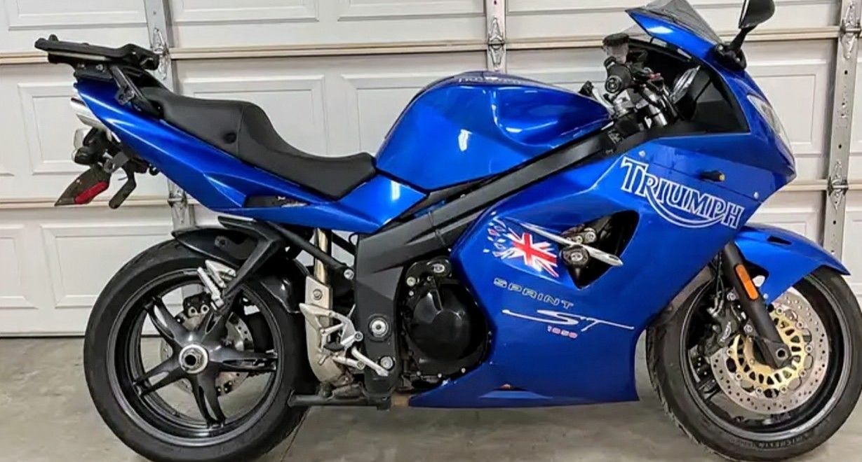 2005 Triumph Sprint ST