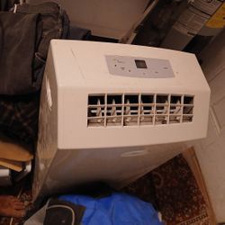 Air Conditioner/ Fan / Humidifier With Exhaust