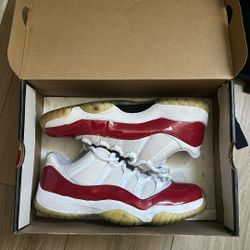 Jordan 11 Low 