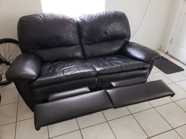 Black Sofa Furniture In Miami Fl Offerup