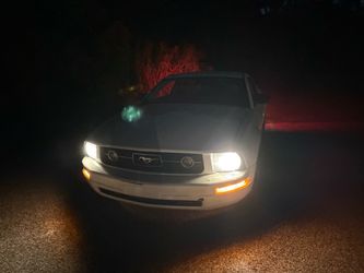 2006 ford mustang base premium