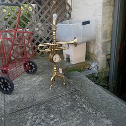 Handmade Trumpet Clock 100$
