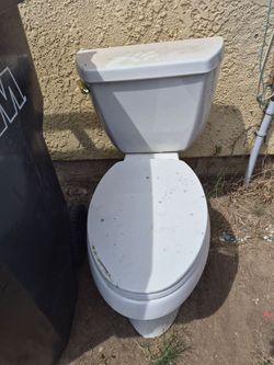 2 toilets