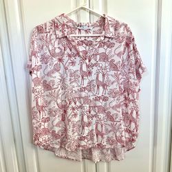 🦁 Pretty white & red safari zoo animal pattern flowy blouse shirt - worn once if at all!