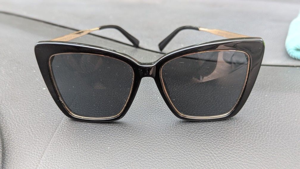 DIFF Sunglasses