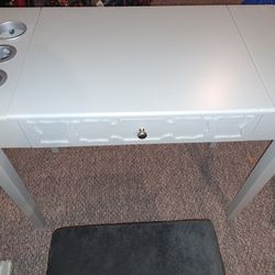 Table With Inside Mirror 