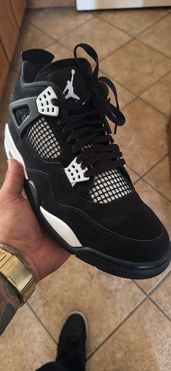 Jordan 4