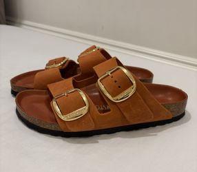 Arizona Big Buckle Birkenstocks 6.5 