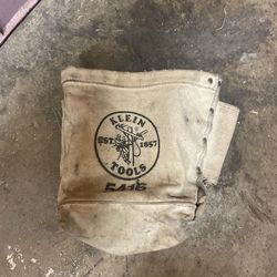 Klein Tools Bolt Bag