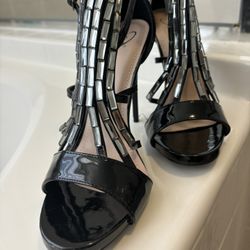 Brand New Windsor Heels Black Size 9
