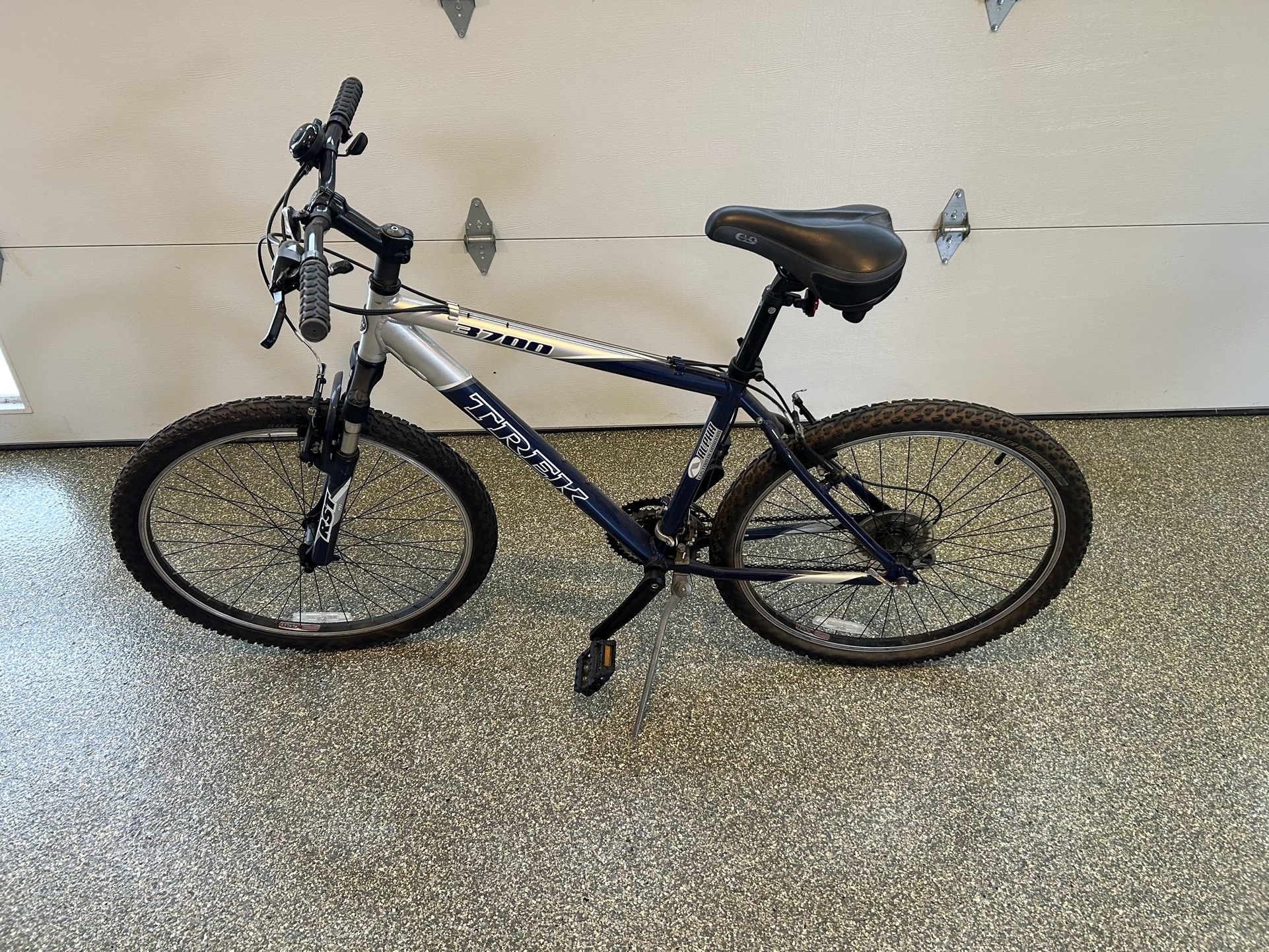 Trek 18” Medium Men’s Mountain Bike