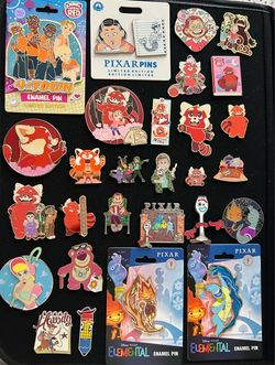 Entire Disney pin lot 158 pins with pinfolio elite